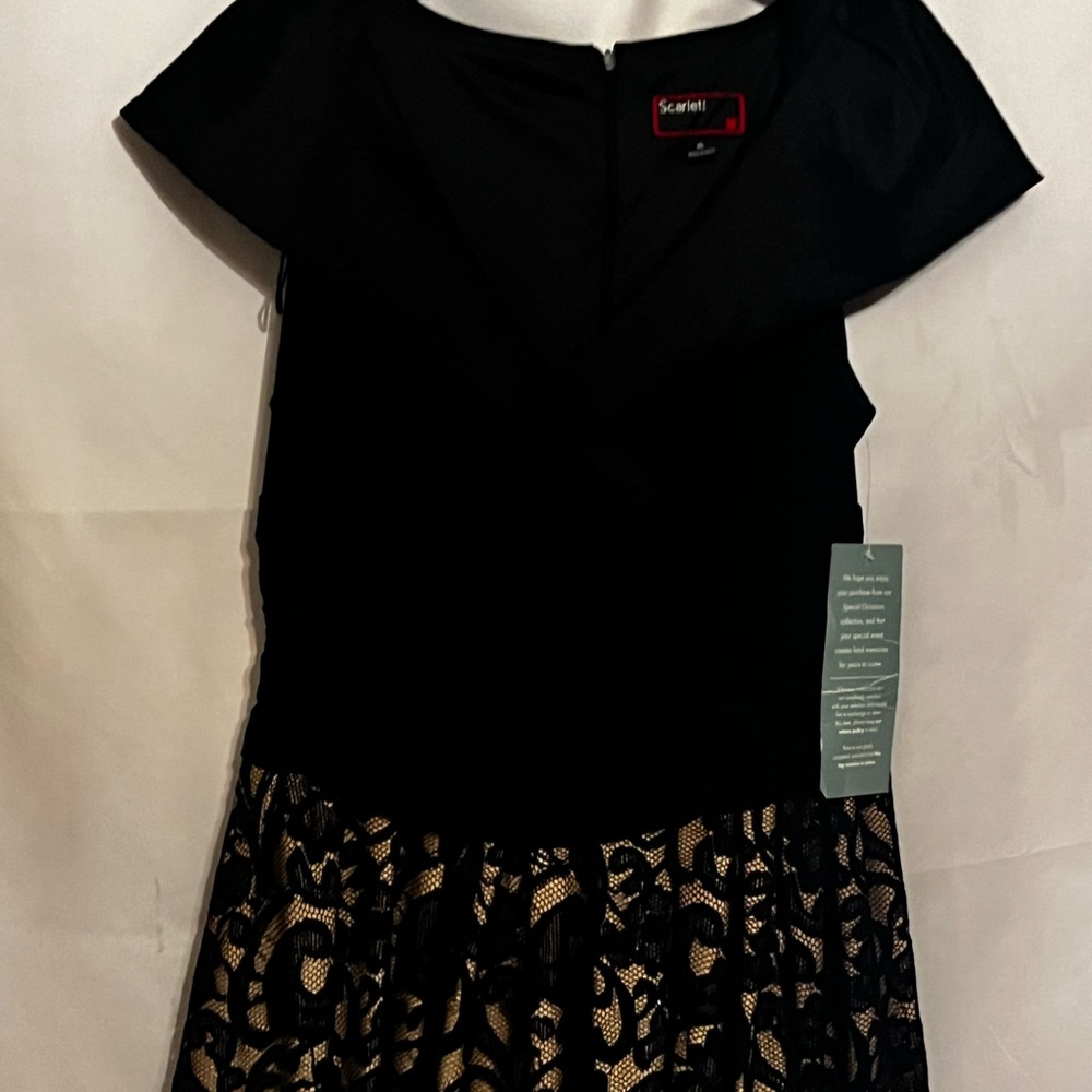 Scarlett Black and Gold Lace' Formal Dress
